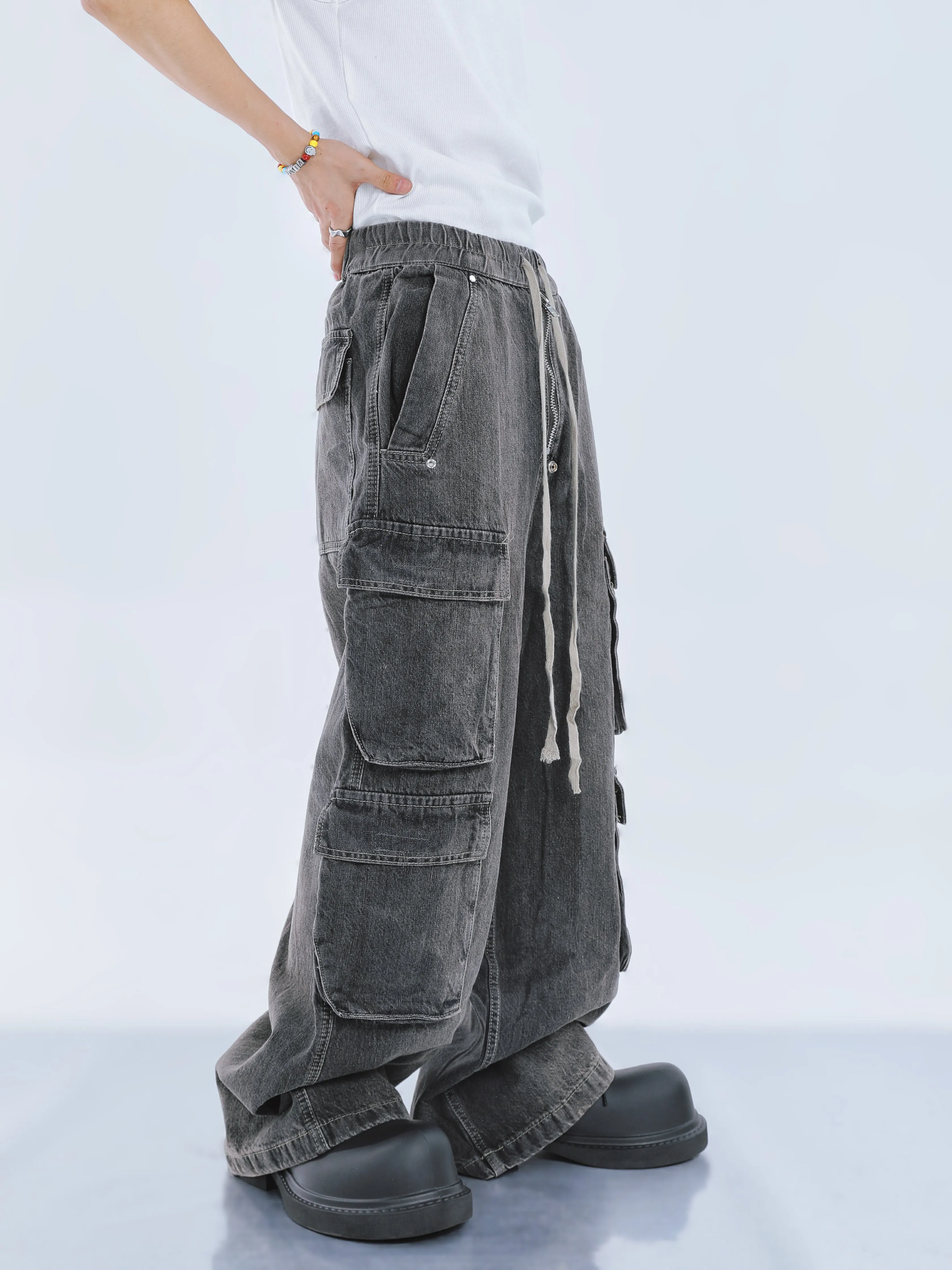 【23s September.】Large Pockets Cut Into Wide-leg Jeans