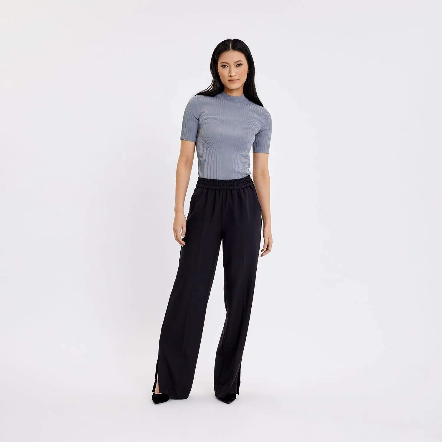 LouiseFV Split 031 Beluga Black
