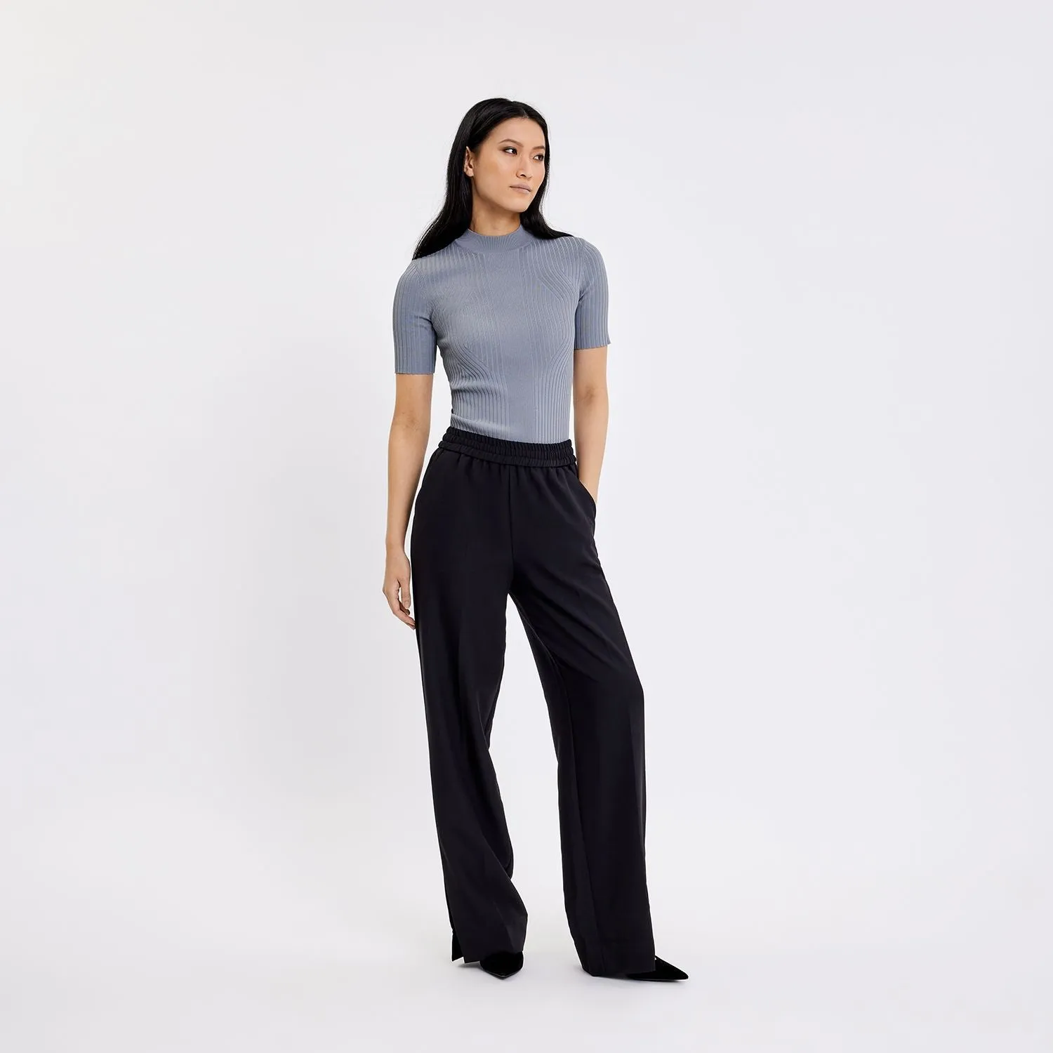 LouiseFV Split 031 Beluga Black
